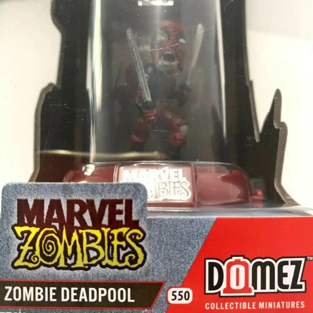 Domez Marvel Zombies Wolverine Deadpool Thanos Hulk Series 1- 4 Pack 549 - 552